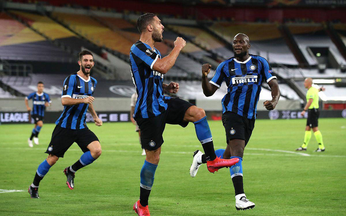 依靠快速反 依靠快速反