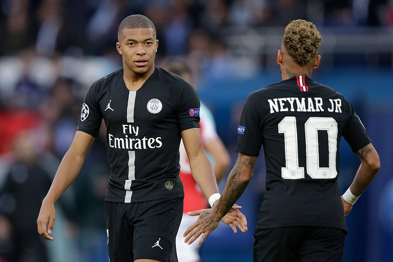 界排名也稳 界排名也稳