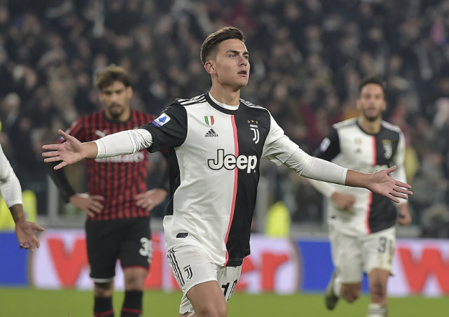 队防线顾此 队防线顾此