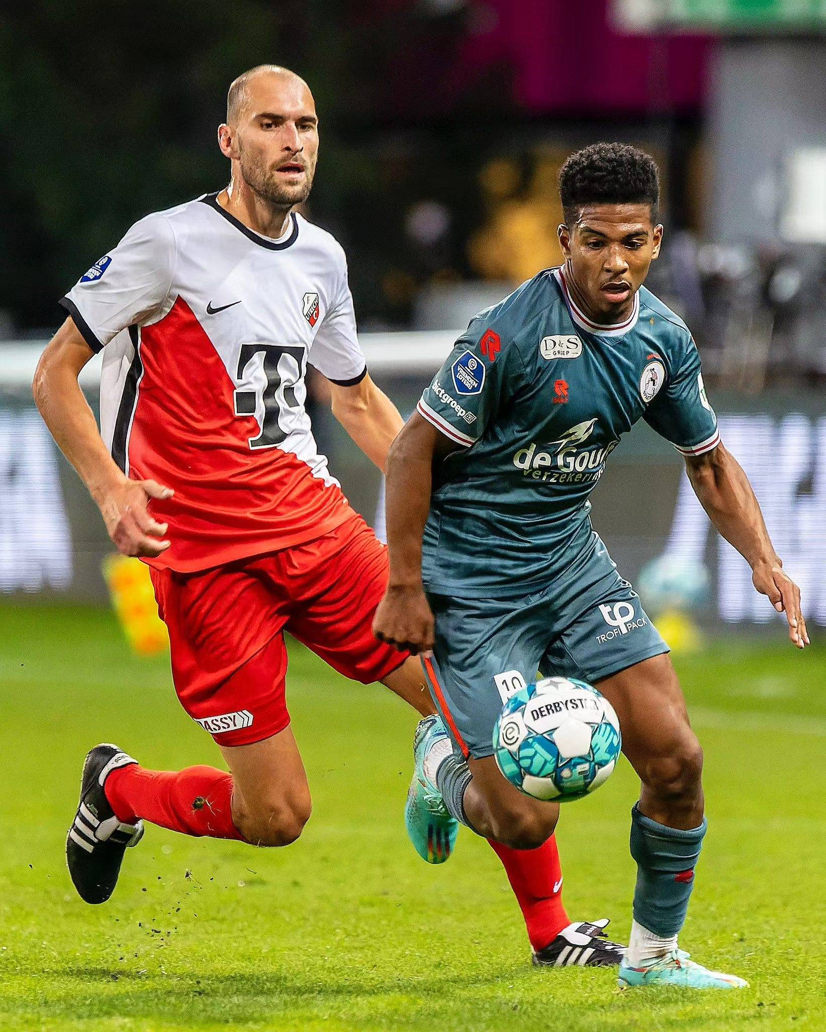 在最近的三 在最近的三